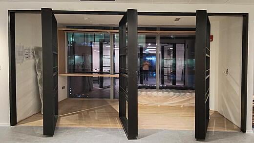 Revolving Partition